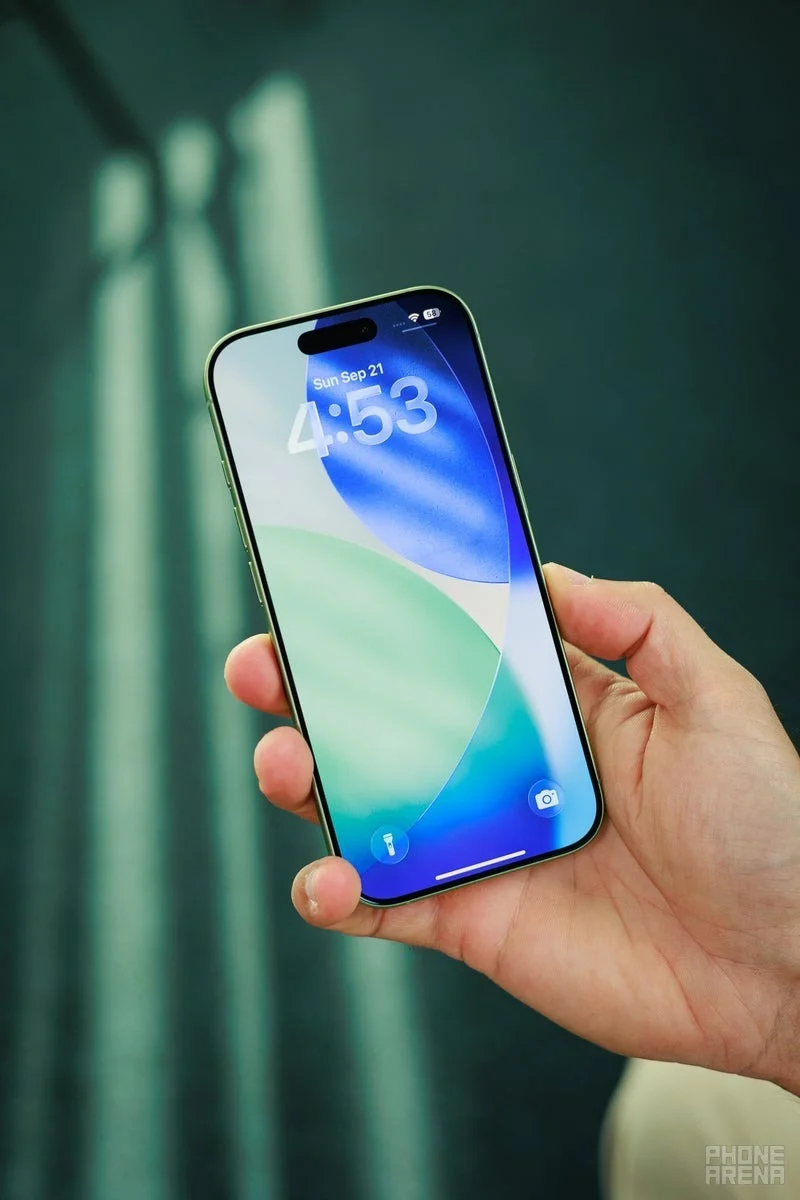 Lộ diện iPhone đầu ti&ecirc;n của năm sắp được Apple tr&igrave;nh l&agrave;ng- Ảnh 2.