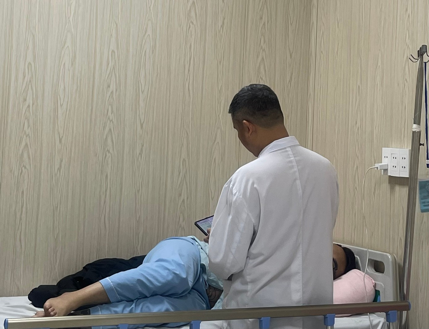 Tuổi 20 đứt g&atilde;y&hellip;- Ảnh 2.