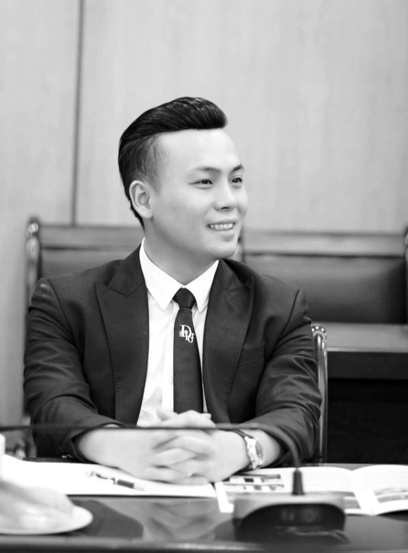 Chủ tịch SN 1990 t&agrave;i hoa vừa qua đời: Top 10 NEU, bỏ việc ng&acirc;n h&agrave;ng về "hồi sinh" nh&agrave; m&aacute;y n&aacute;t th&agrave;nh c&ocirc;ng ty nh&ocirc;m h&agrave;ng đầu- Ảnh 1.