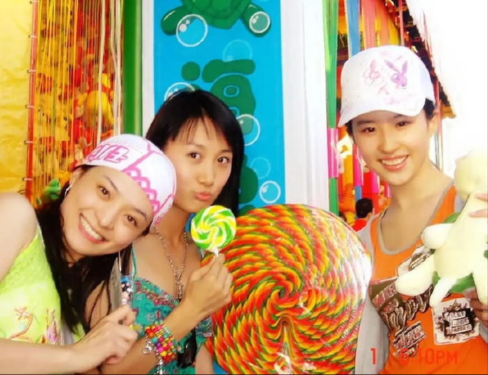 Kh&ocirc;ng ai tin đ&acirc;y l&agrave; Lưu Diệc Phi- Ảnh 2.