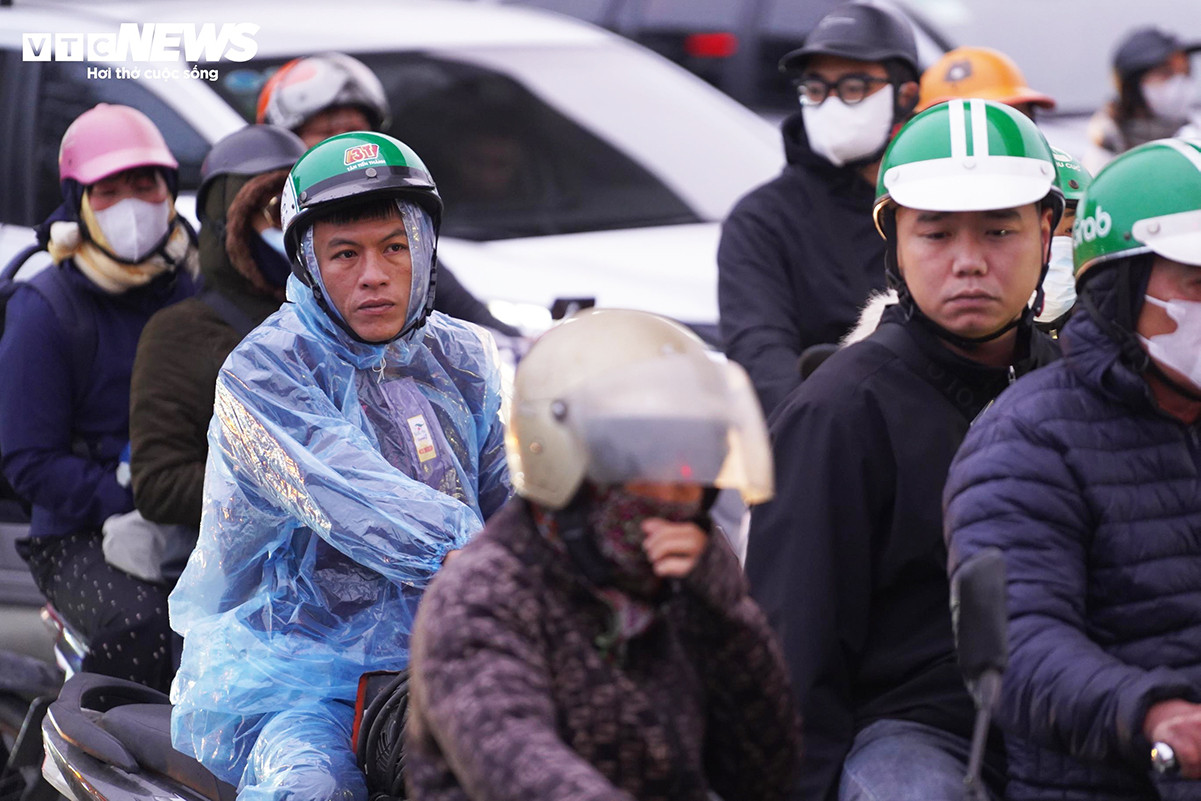 Tin kh&ocirc;ng kh&iacute; lạnh mạnh mới nhất v&agrave; dự b&aacute;o thời điểm miền Bắc chuyển mưa r&eacute;t- Ảnh 1.