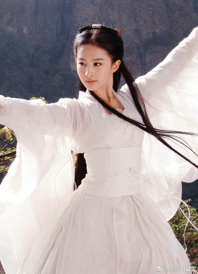 Kh&ocirc;ng ai tin đ&acirc;y l&agrave; Lưu Diệc Phi- Ảnh 6.