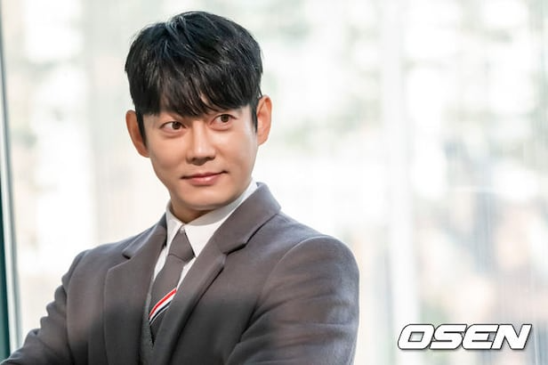 "Kiếp nạn" của ca sĩ đi du lịch bị bỏng độ 3, phải về bằng xe lăn- Ảnh 2.