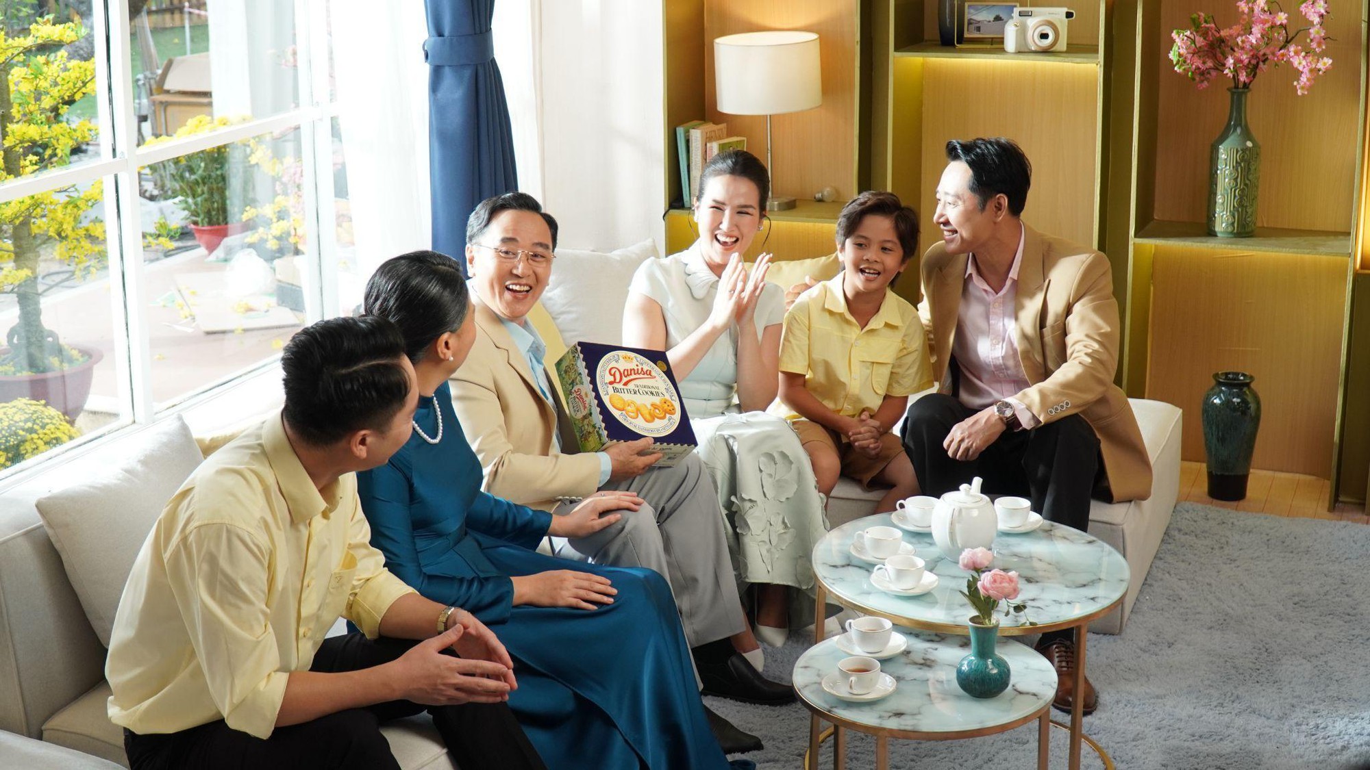 Đạt hơn 4,1 triệu view sau hơn 1 tuần ra mắt: Đâu là lý do khiến MV Tết của Danisa “chạm” giới trẻ đến vậy?- Ảnh 2.