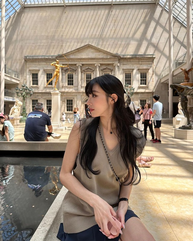 Mỹ nh&acirc;n 19 năm kh&ocirc;ng c&oacute; đối thủ v&igrave; nụ cười tuyệt phẩm nh&acirc;n gian: U40 vẫn l&agrave; s&aacute;ch mẫu thời trang cho g&aacute;i 18- Ảnh 13.