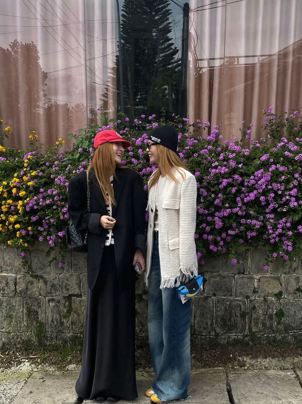 Cặp chị em mặc đẹp nhất Vbiz: Phối đồ đỉnh cao, đều ở độ tuổi 40 nhưng kh&oacute; ai nhận ra- Ảnh 1.