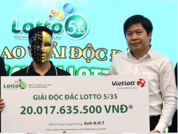 Một thanh ni&ecirc;n tr&uacute;ng Vietlott hơn 20 tỉ đồng "hết sức bất ngờ"- Ảnh 1.