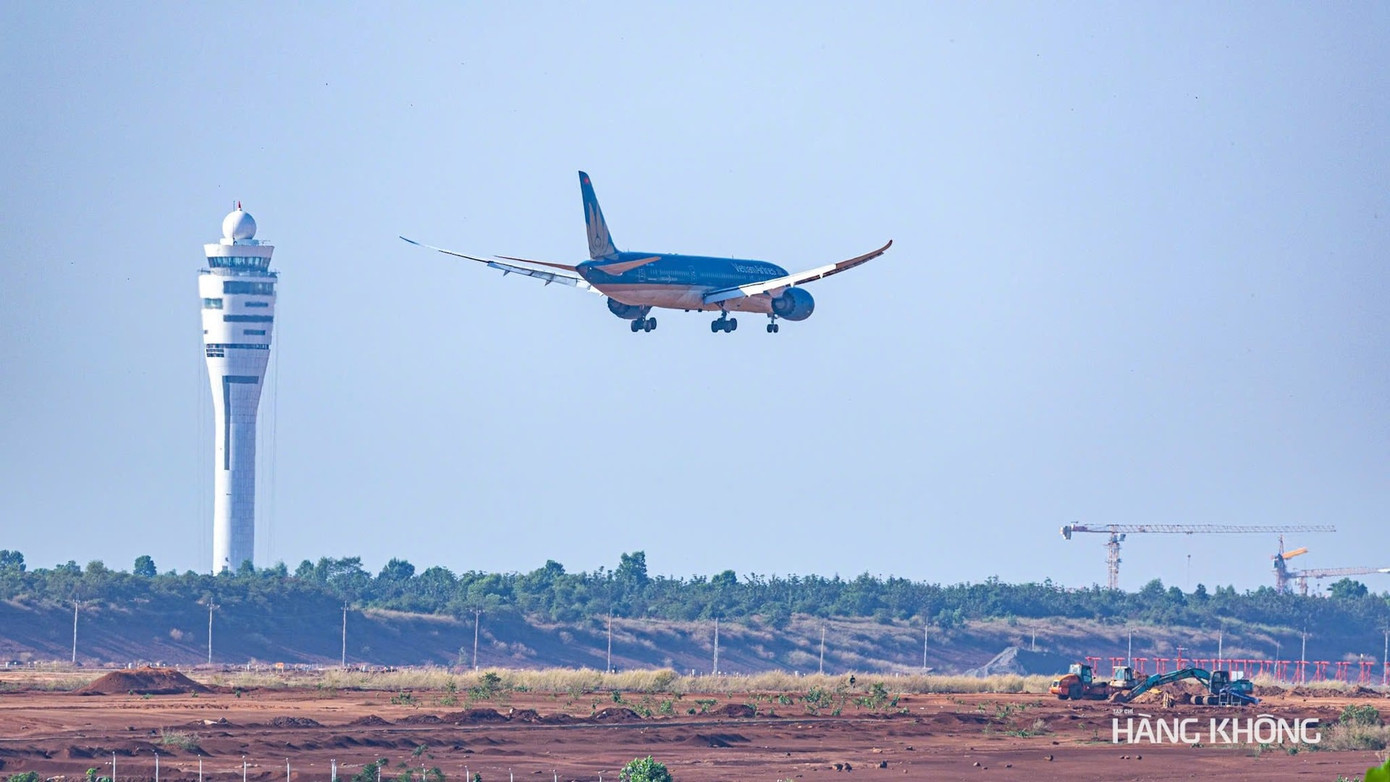 Ch&oacute;t v&oacute;t Đ&agrave;i kh&ocirc;ng lưu Long Th&agrave;nh- Ảnh 3.