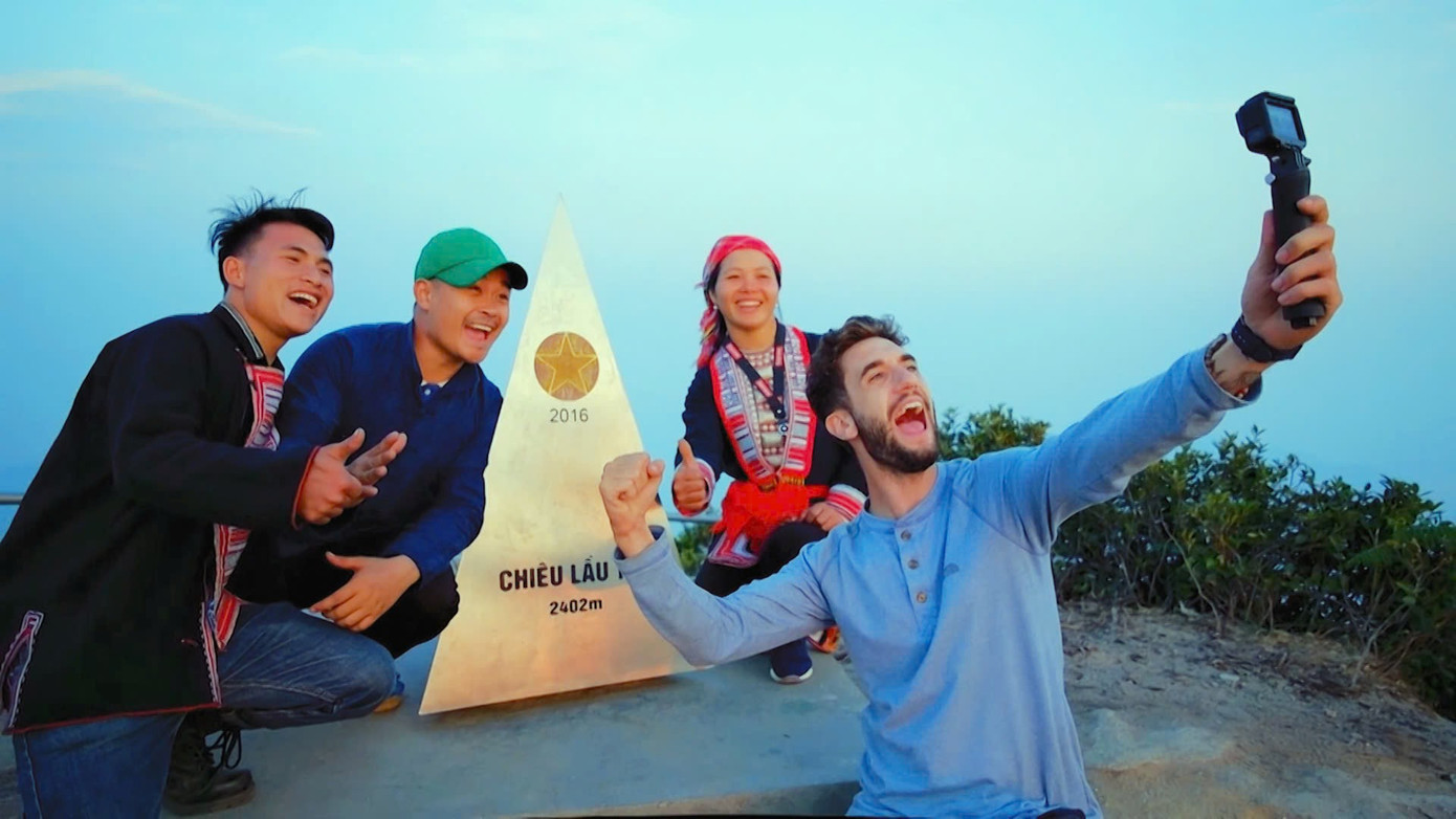 Chi&ecirc;m ngưỡng biển m&acirc;y ở 'ch&iacute;n tầng thang'- Ảnh 10.