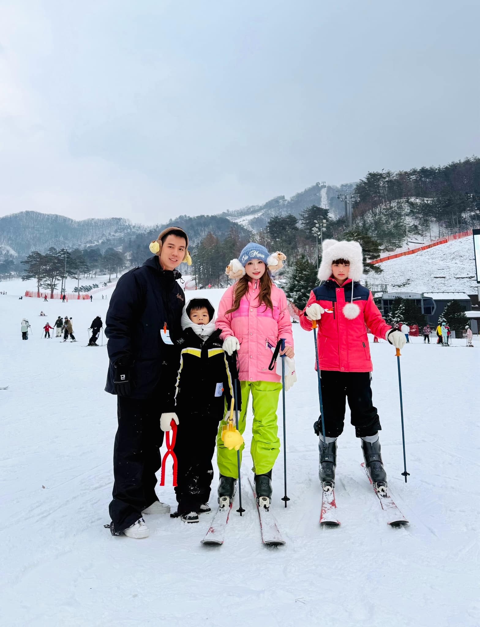 Tiểu thư Củ Cải nh&agrave; Huyền Baby v&agrave; &ocirc;ng chủ kh&aacute;ch sạn TP.HCM mới 13 tuổi m&agrave; thần th&aacute;i đ&atilde; cỡ n&agrave;y!- Ảnh 6.