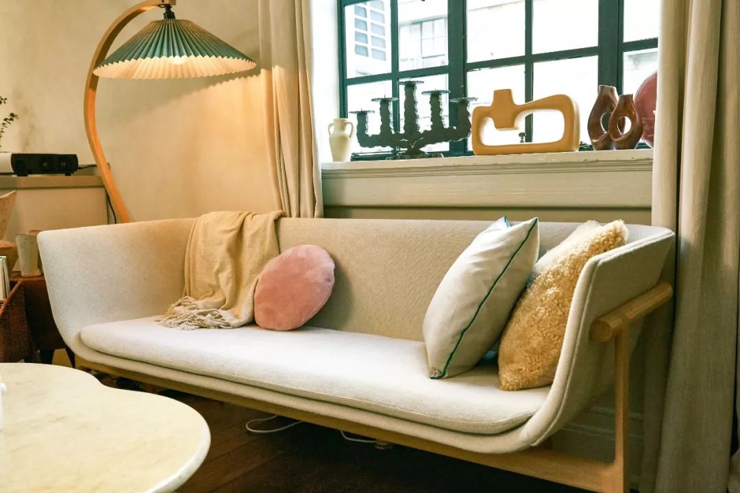 Bỏ 75 triệu/th&aacute;ng thu&ecirc; nh&agrave;, kh&ocirc;ng kết h&ocirc;n: Người phụ nữ 37 tuổi chọn 