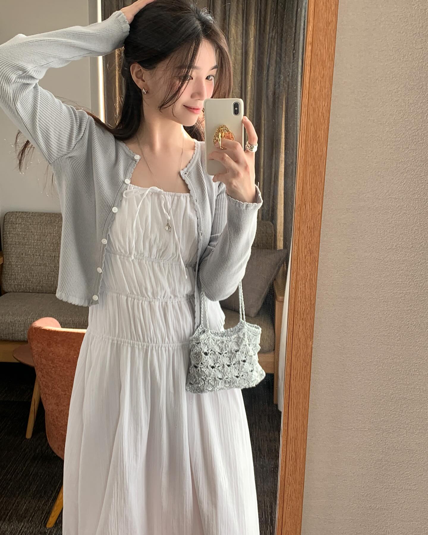 Mặc g&igrave; nếu theo đuổi style nữ t&iacute;nh: 5 m&oacute;n đồ diện l&ecirc;n sang trọng, kh&ocirc;ng sợ 