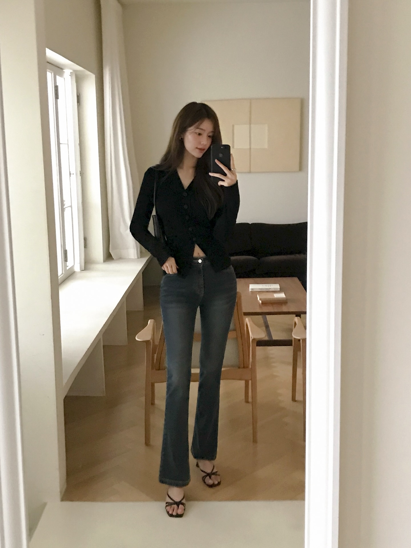 Mặc g&igrave; nếu theo đuổi style nữ t&iacute;nh: 5 m&oacute;n đồ diện l&ecirc;n sang trọng, kh&ocirc;ng sợ 