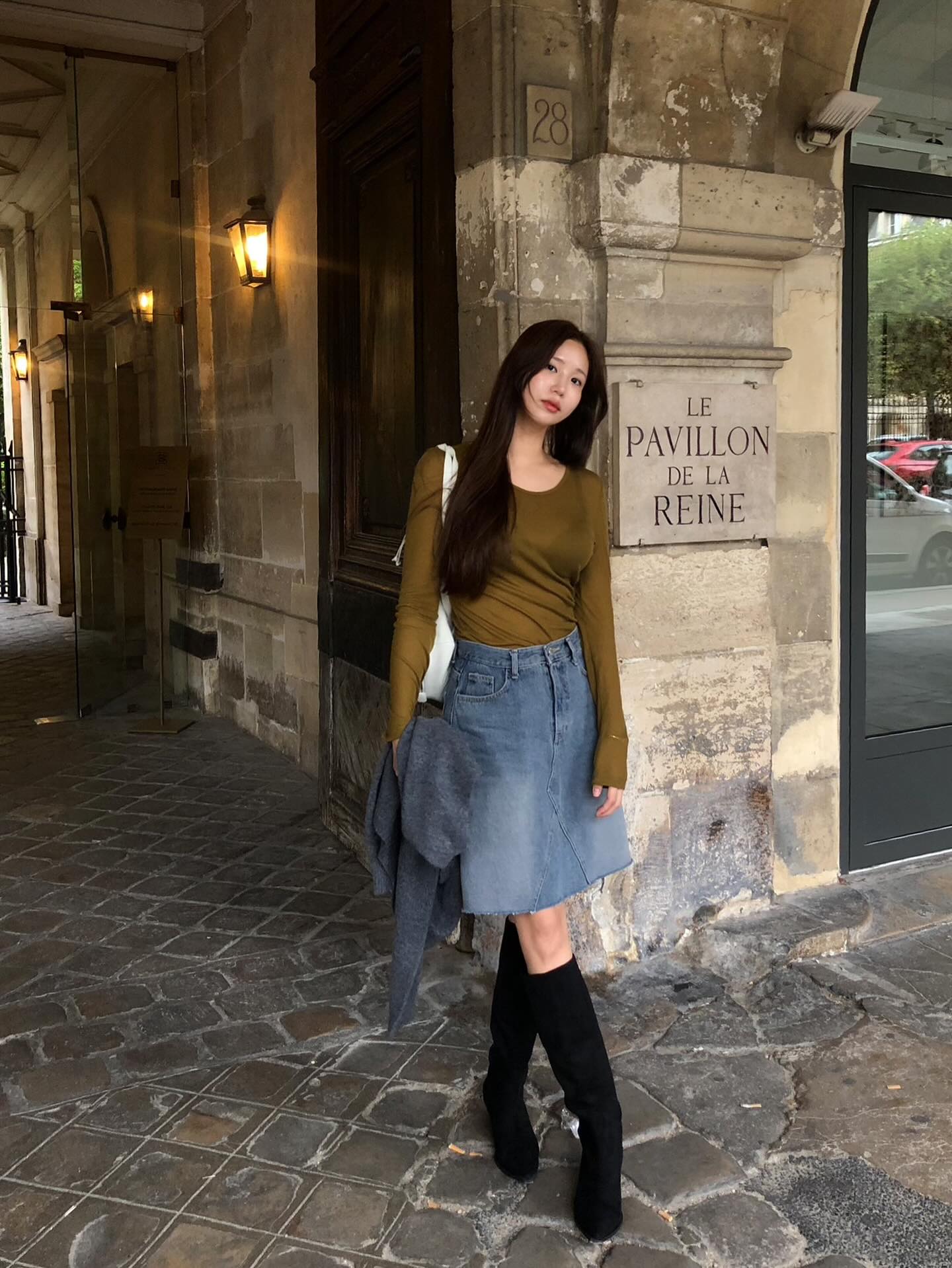 4 xu hướng đồ denim sẽ l&ecirc;n ng&ocirc;i trong m&ugrave;a xu&acirc;n 2026, c&oacute; hết th&igrave; mặc đẹp qu&aacute; đơn giản- Ảnh 3.