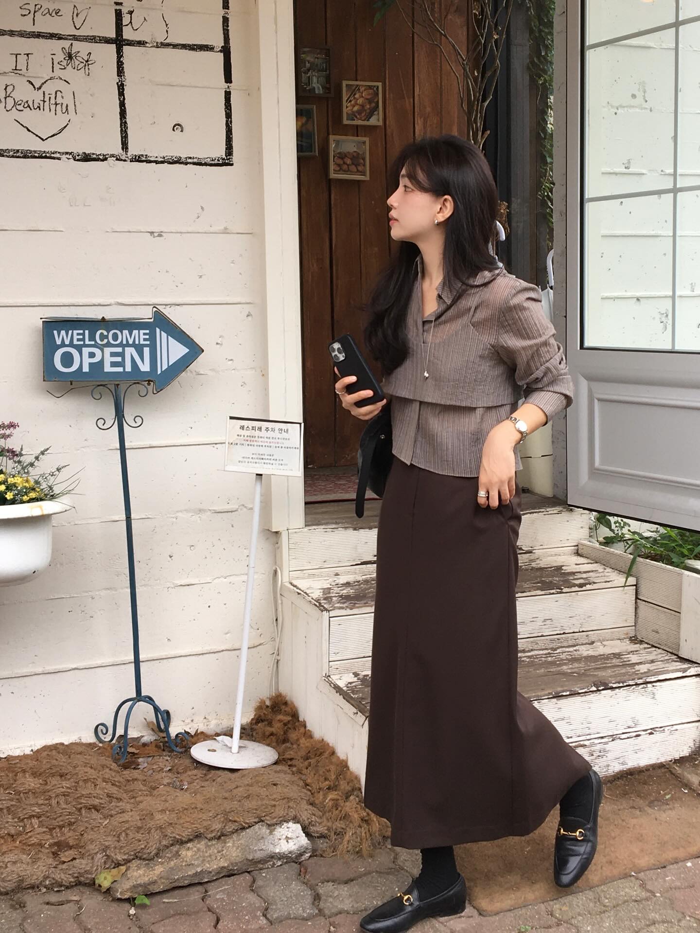 Mặc g&igrave; nếu theo đuổi style nữ t&iacute;nh: 5 m&oacute;n đồ diện l&ecirc;n sang trọng, kh&ocirc;ng sợ 