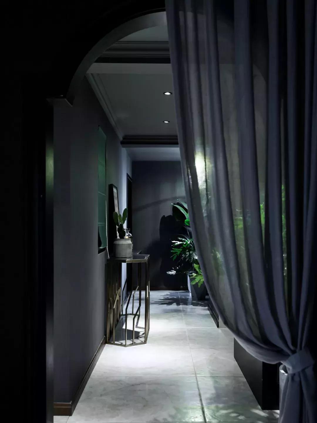 Sau ly h&ocirc;n, t&ocirc;i chi hơn 3,5 tỷ đồng cải tạo căn nh&agrave; 150m&sup2; to&agrave;n m&agrave;u đen: Đ&oacute; l&agrave; c&aacute;ch t&ocirc;i bước qua giai đoạn tăm tối nhất đời m&igrave;nh- Ảnh 2.