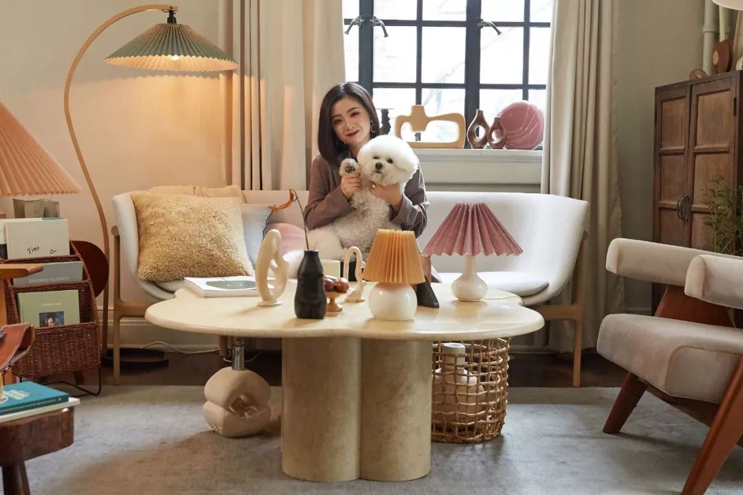 Bỏ 75 triệu/th&aacute;ng thu&ecirc; nh&agrave;, kh&ocirc;ng kết h&ocirc;n: Người phụ nữ 37 tuổi chọn 