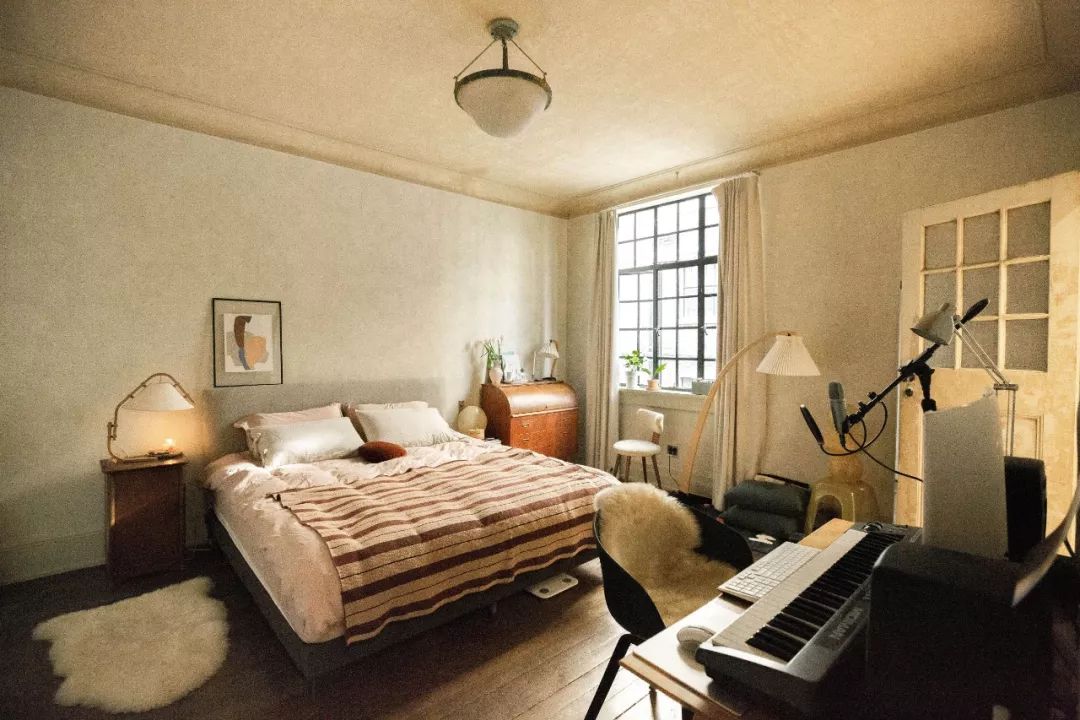 Bỏ 75 triệu/th&aacute;ng thu&ecirc; nh&agrave;, kh&ocirc;ng kết h&ocirc;n: Người phụ nữ 37 tuổi chọn 