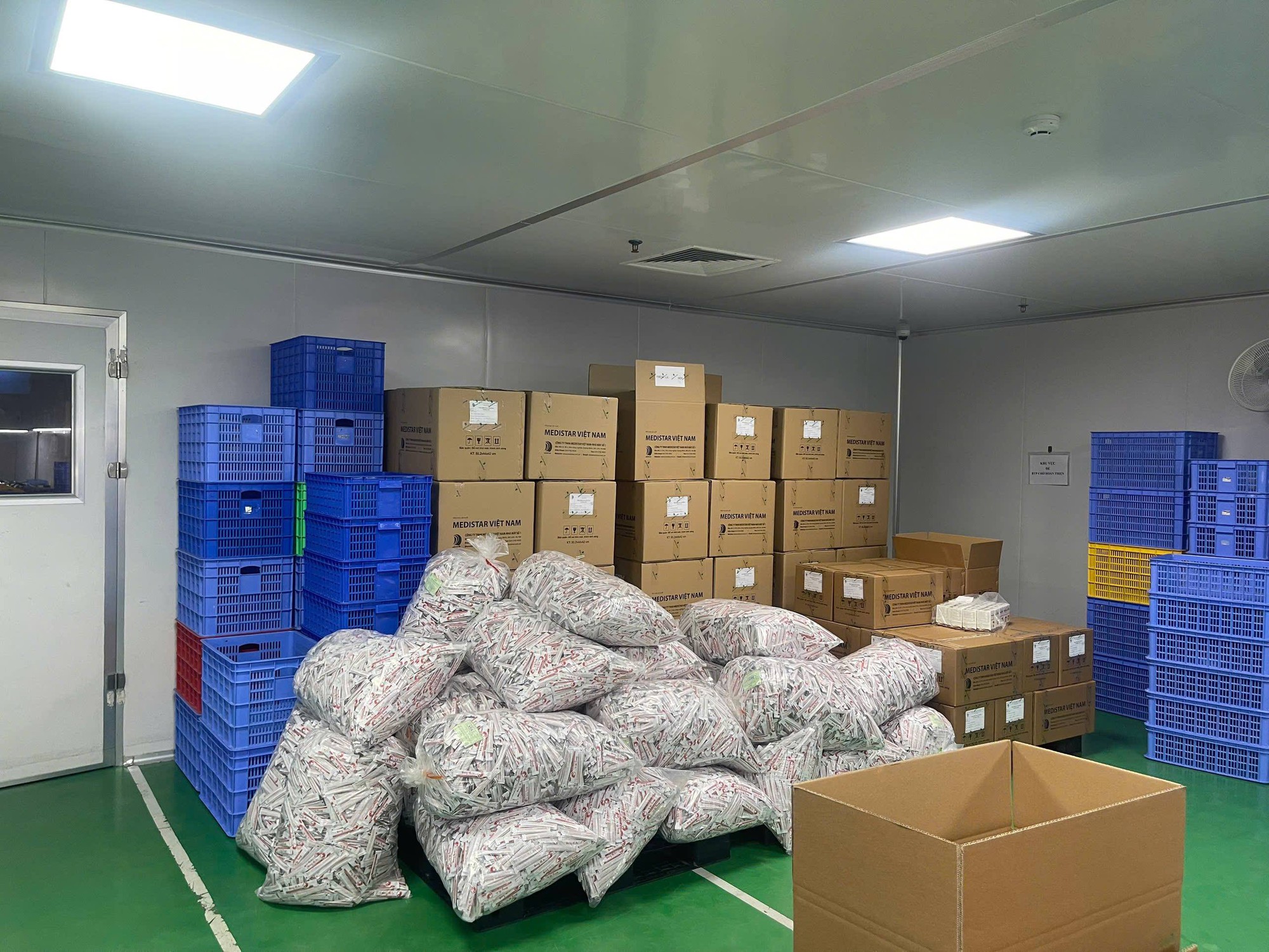 Phanh phui &ldquo;đế chế&rdquo; thực phẩm chức năng giả doanh thu 1.800 tỷ: H&agrave;ng trăm tấn collagen, vitamin tuồn ra thị trường suốt 13 năm- Ảnh 5.