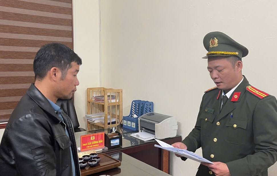 Quyết định khởi tố Phạm Minh Thắng sau khi kh&aacute;m x&eacute;t nơi ở- Ảnh 1.