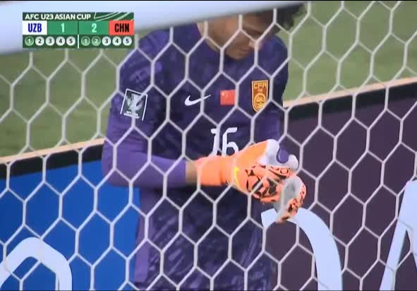 C&aacute;c cầu thủ U23 Việt Nam ch&uacute; &yacute;: B&oacute;c trần 