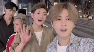 Kiếm 19 tỷ/th&aacute;ng nhờ bắt chước người nổi tiếng- Ảnh 7.