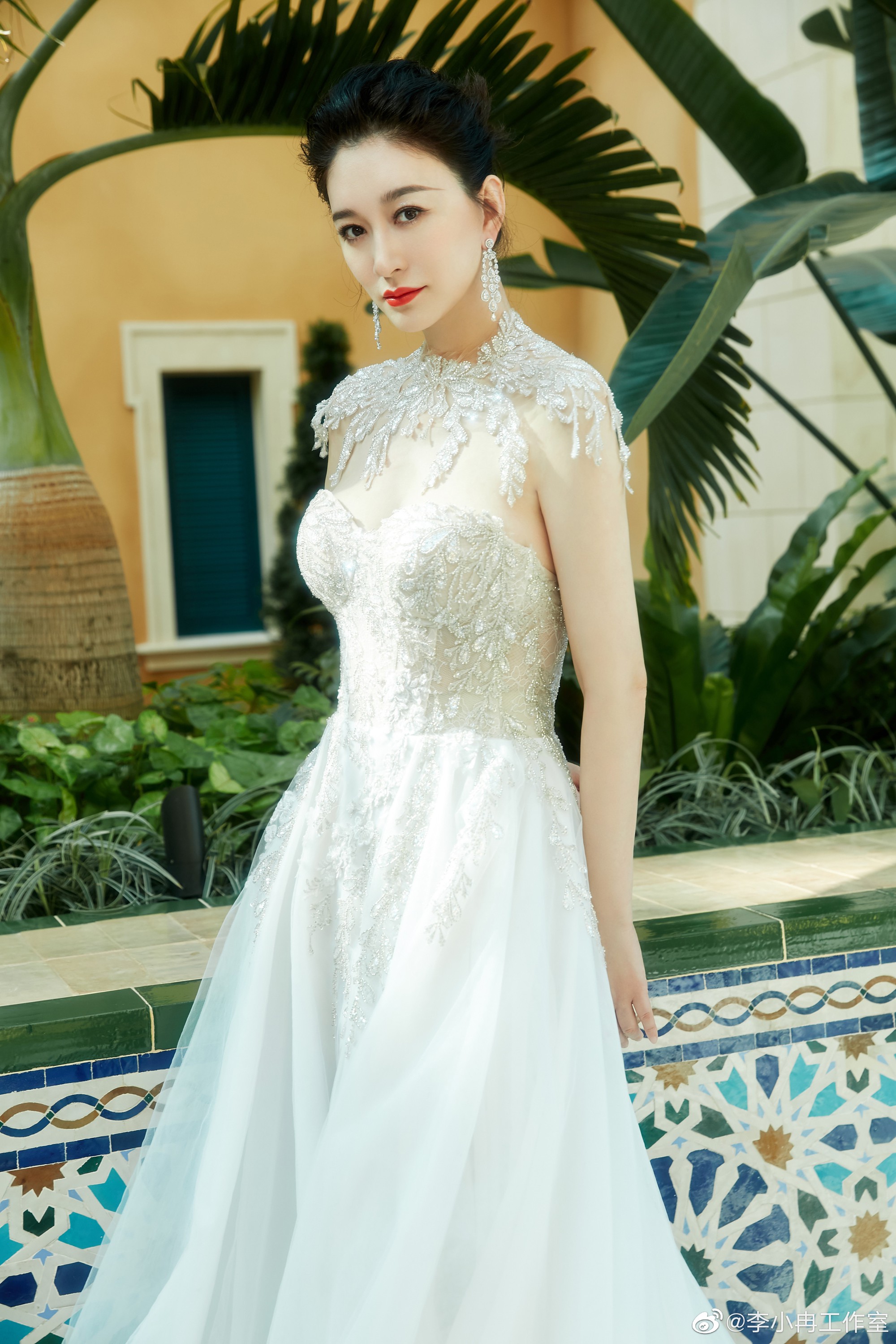 Lắc đầu ngao ng&aacute;n sao nữ xinh đẹp khổ trăm đường v&igrave; y&ecirc;u cuối c&ugrave;ng l&agrave;m tổn thương kẻ kh&aacute;c- Ảnh 3.