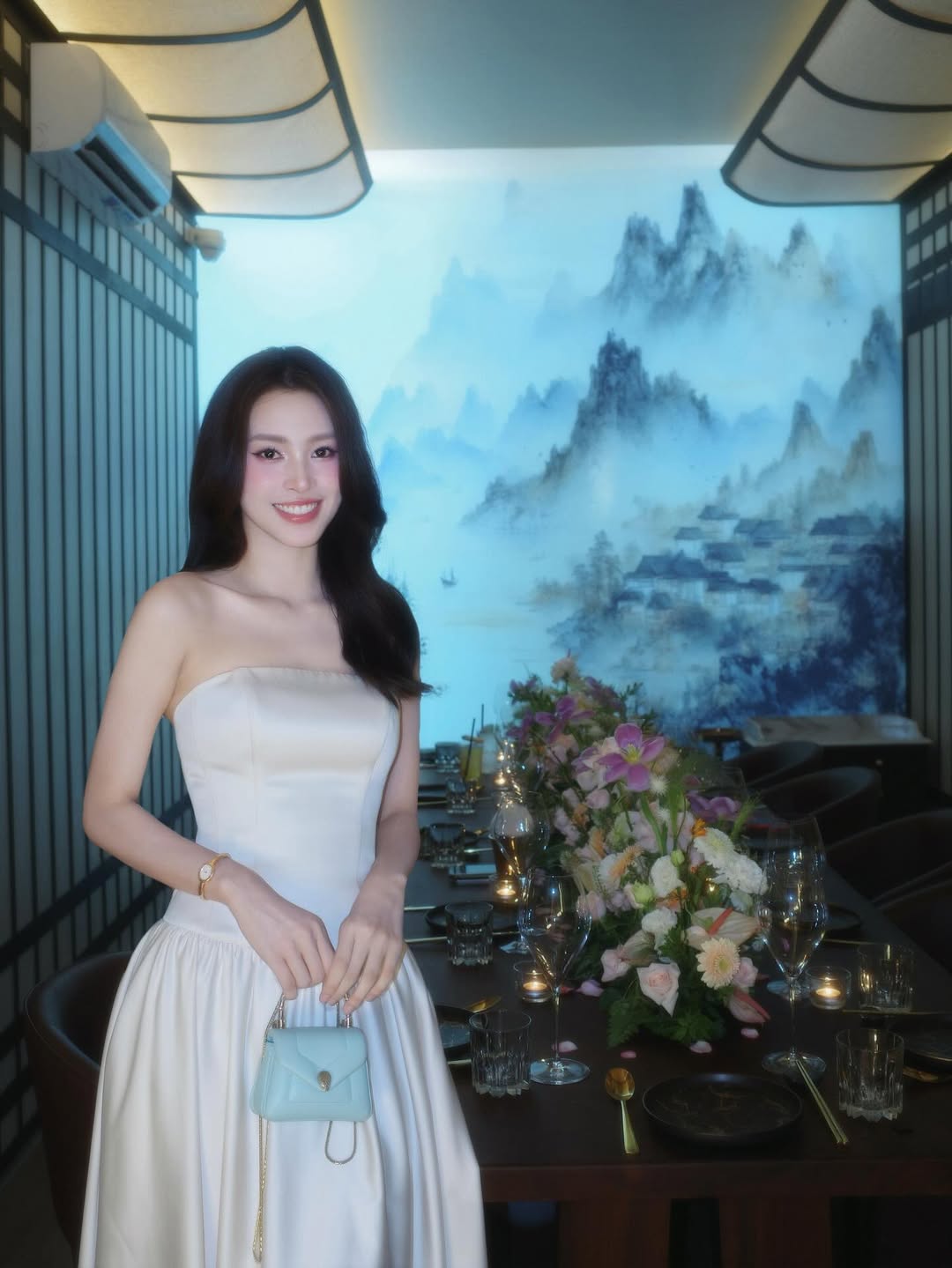 Showbiz kh&ocirc;ng thiếu người đẹp nhưng chỉ c&oacute; 1 