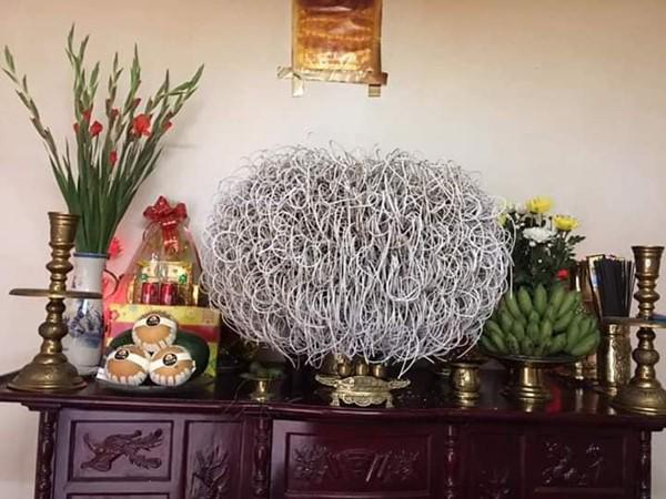 Thắp hương xong, t&agrave;n hương cong hay thẳng th&igrave; mới l&agrave; tốt? Th&igrave; ra nhiều người đang hiểu sai- Ảnh 3.