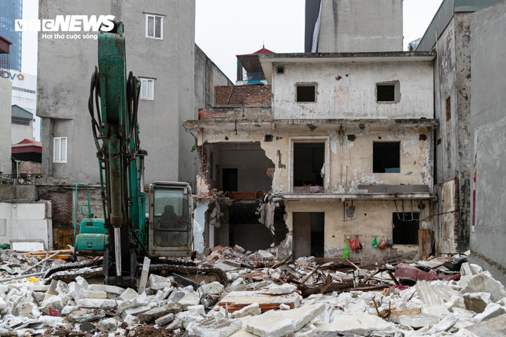 Người Hà Nội tất bật dọn nhà, bàn giao mặt bằng phục vụ thi công Vành đai 2,5- Ảnh 21.