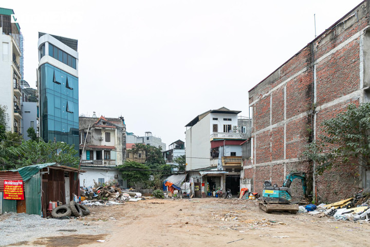 Người Hà Nội tất bật dọn nhà, bàn giao mặt bằng phục vụ thi công Vành đai 2,5- Ảnh 10.