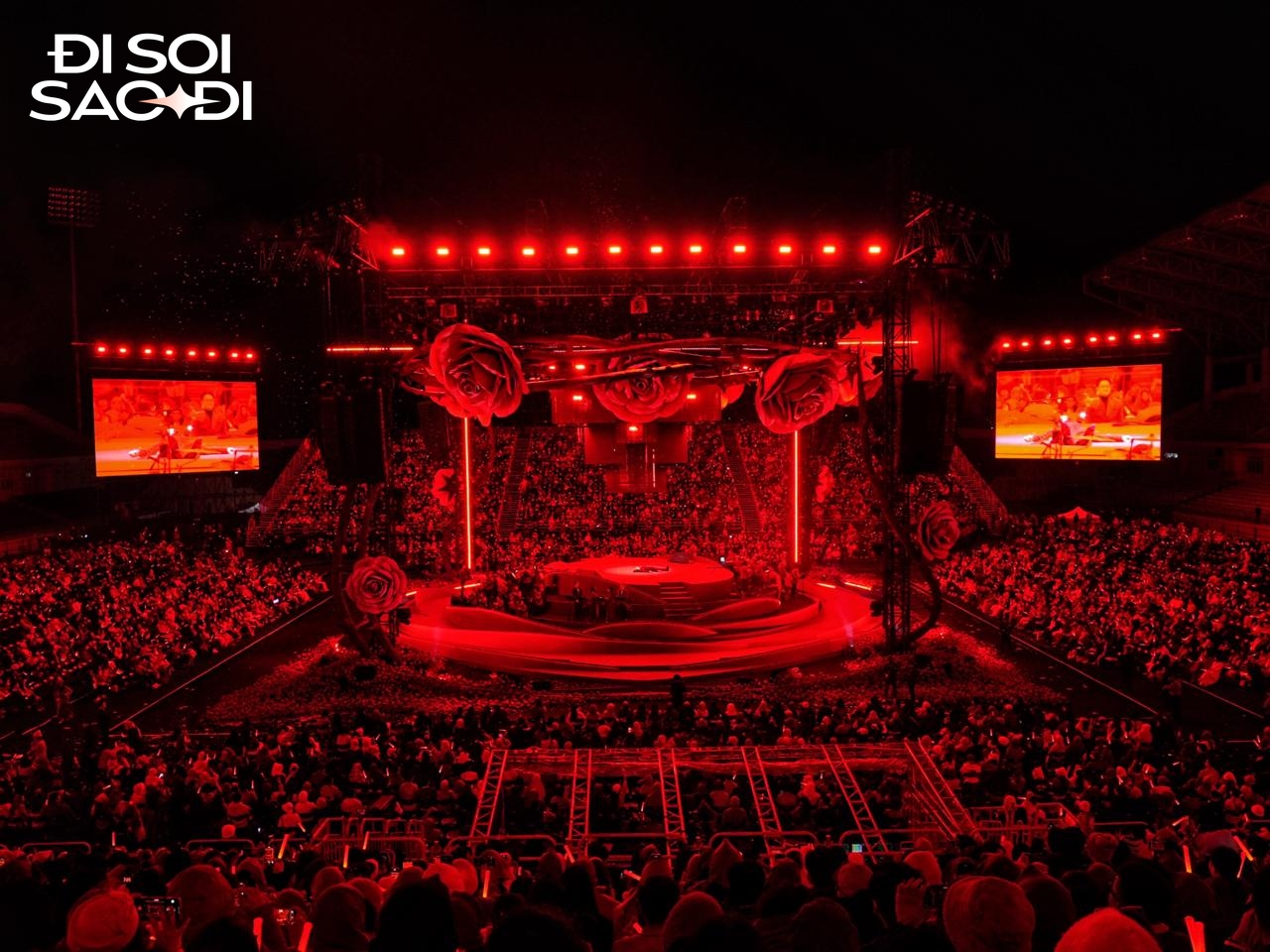 Khoảnh khắc H&agrave; Anh Tuấn quỳ gục tr&ecirc;n s&acirc;n khấu- Ảnh 9.