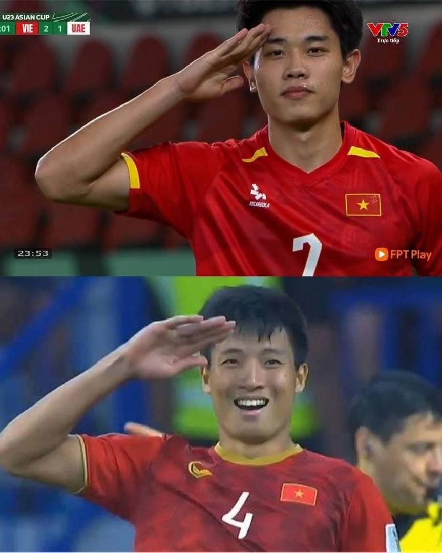 Khoảnh khắc ch&agrave;o 