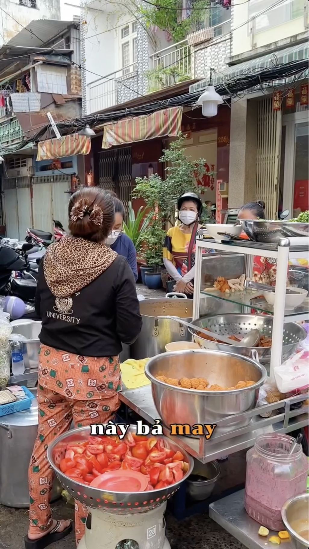 Những qu&aacute;n n&uacute;p hẻm &ldquo;gia trưởng&rdquo; nhất TPHCM, đi sai ng&agrave;y th&igrave; c&oacute; tiền cũng kh&ocirc;ng b&aacute;n- Ảnh 4.