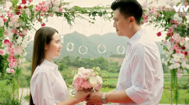 C&aacute;i kết n&agrave;o cho cặp đ&ocirc;i được y&ecirc;u th&iacute;ch nhất phim C&aacute;ch Em 1 Milimet?- Ảnh 1.