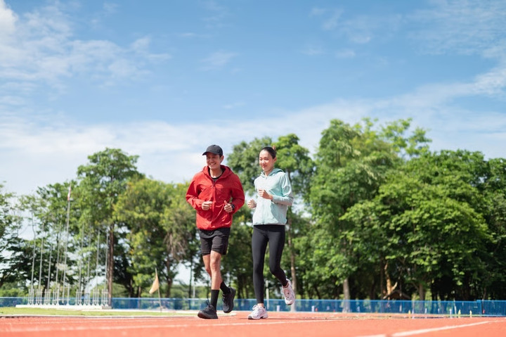 Vừa chạy bộ vừa họp với kh&aacute;ch h&agrave;ng - tr&agrave;o lưu mới của d&acirc;n văn ph&ograve;ng Trung Quốc- Ảnh 3.