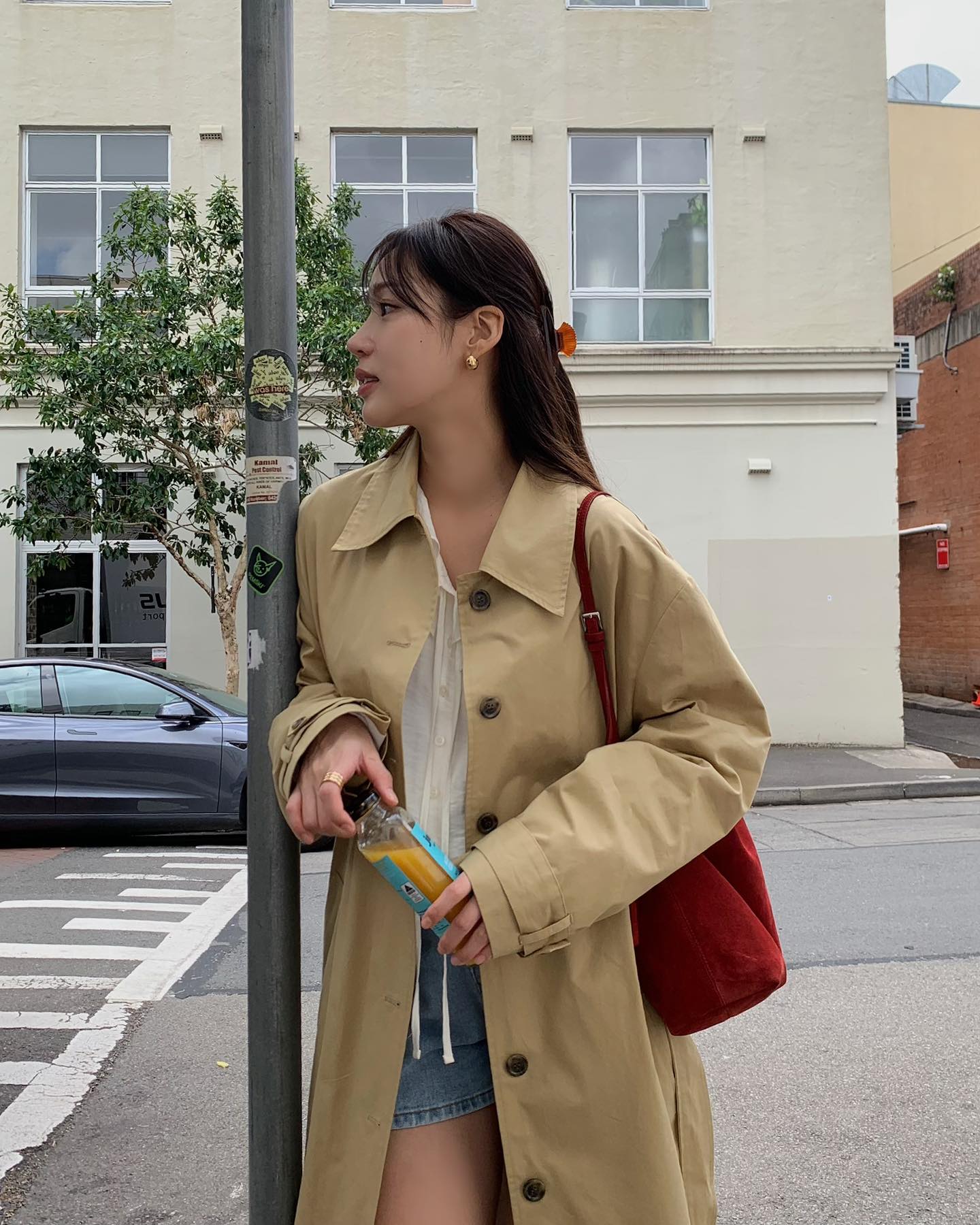 L&yacute; do phụ nữ ở mọi độ tuổi n&ecirc;n mặc đồ s&aacute;ng m&agrave;u thường xuy&ecirc;n hơn- Ảnh 4.