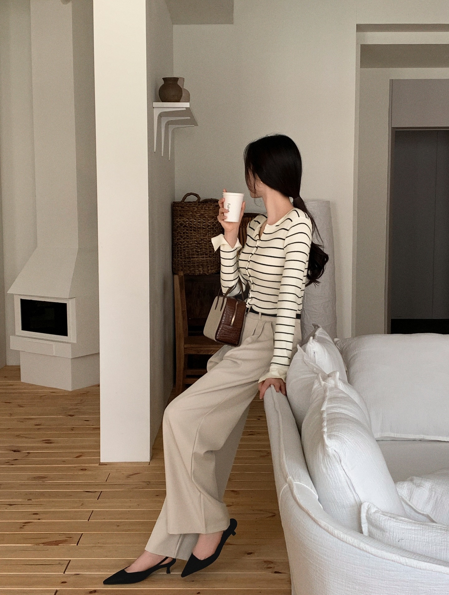 5 xu hướng quần c&ocirc;ng sở của năm 2026: Gi&uacute;p style đi l&agrave;m trẻ hẳn ra, vẫn đảm bảo độ chuy&ecirc;n nghiệp- Ảnh 4.