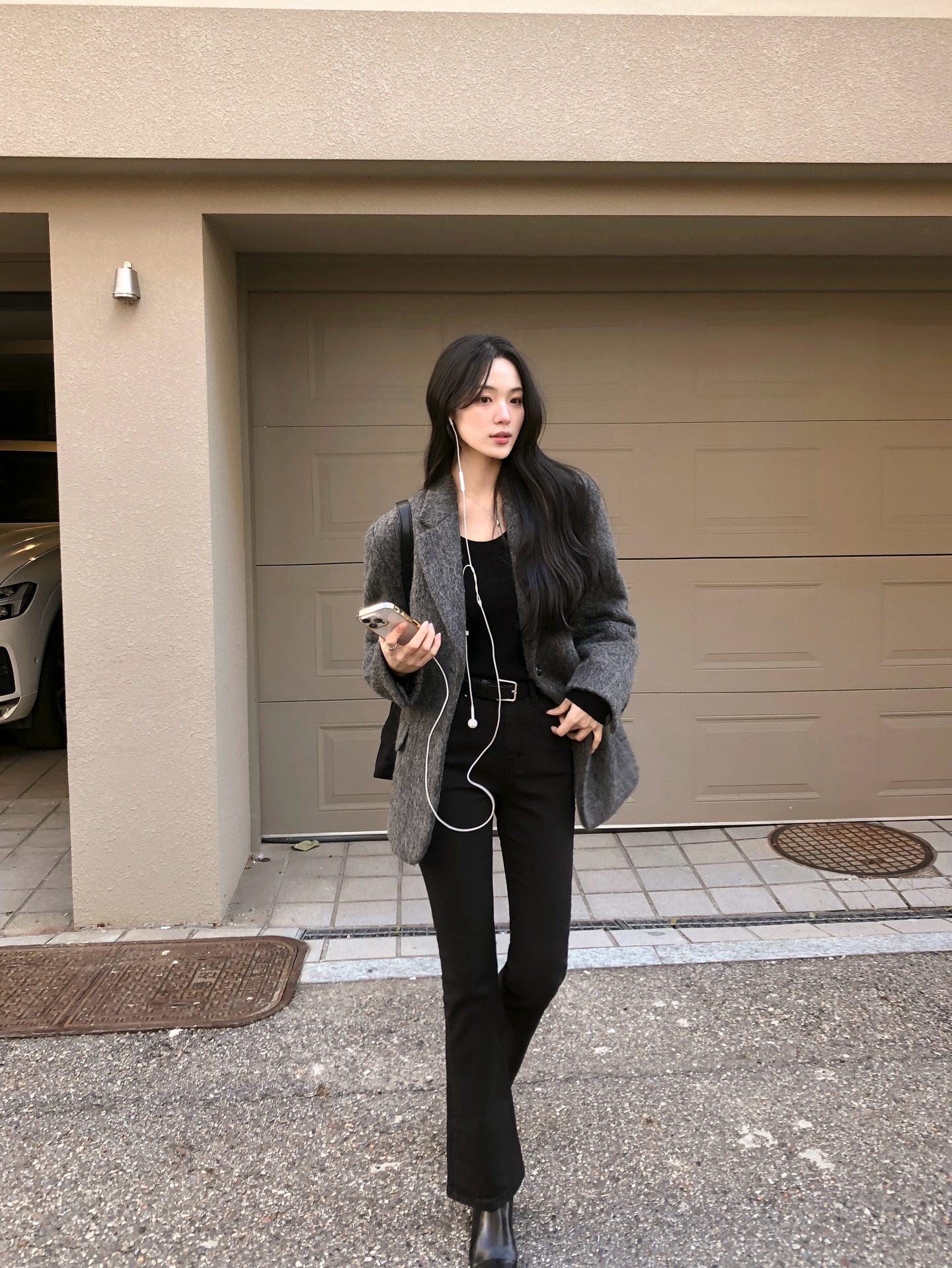 5 xu hướng quần c&ocirc;ng sở của năm 2026: Gi&uacute;p style đi l&agrave;m trẻ hẳn ra, vẫn đảm bảo độ chuy&ecirc;n nghiệp- Ảnh 11.