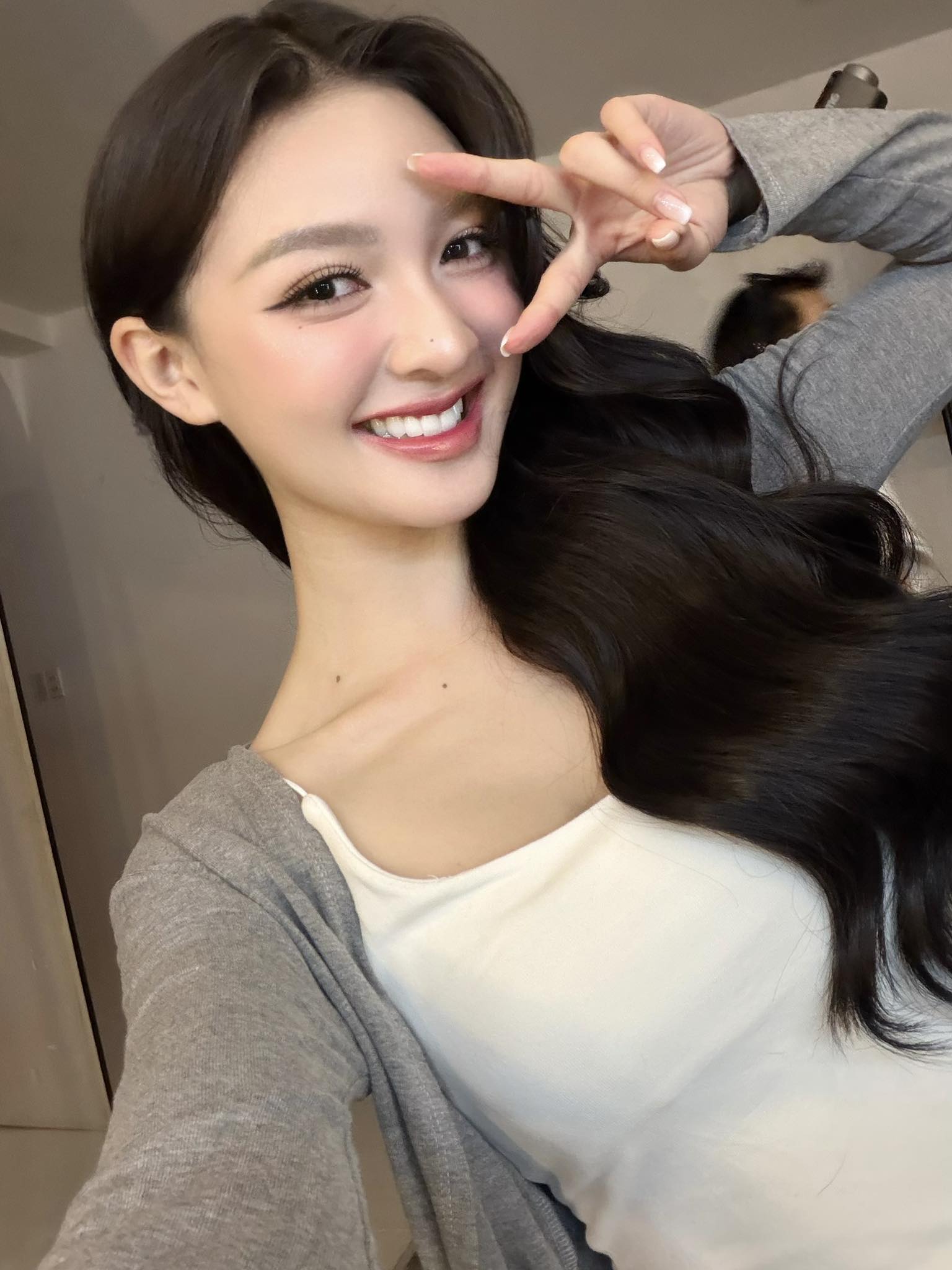 G&aacute;i đẹp 2K3 nghi hẹn h&ograve; Đ&igrave;nh Bắc: D&iacute;nh tin đồn y&ecirc;u H&agrave; Kino, mặt mộc như n&agrave;y bảo sao trở th&agrave;nh &Aacute; hậu- Ảnh 7.