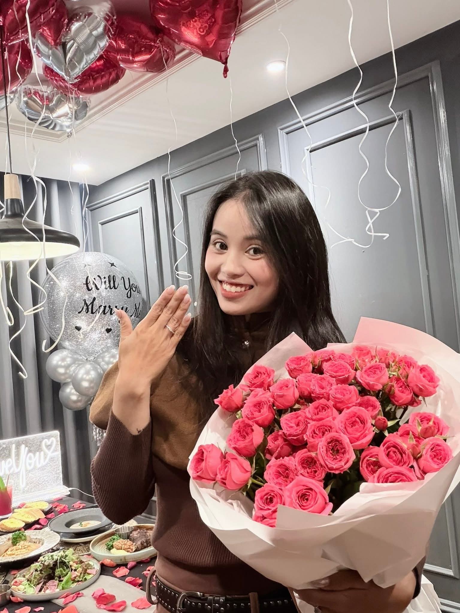 Hotgirl bắn cung &Aacute;nh Nguyệt tung bộ ảnh cưới ngọt ng&agrave;o b&ecirc;n tay vợt cầu l&ocirc;ng L&ecirc; Đức Ph&aacute;t, 