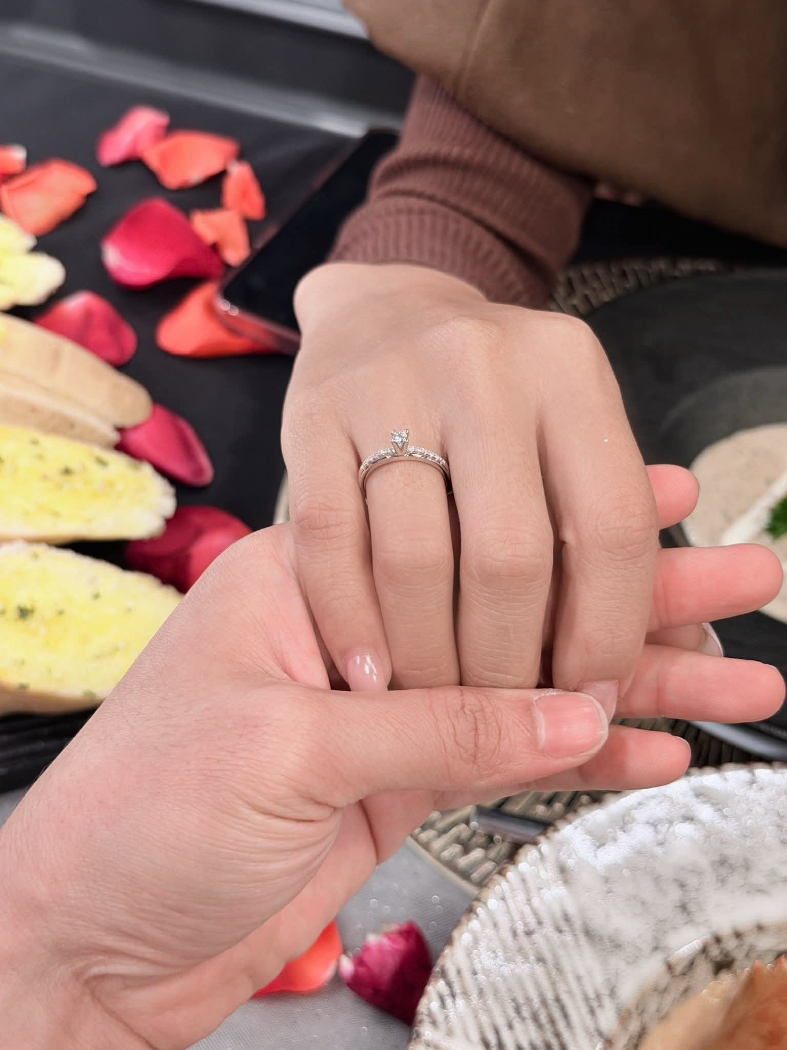 Hotgirl bắn cung &Aacute;nh Nguyệt tung bộ ảnh cưới ngọt ng&agrave;o b&ecirc;n tay vợt cầu l&ocirc;ng L&ecirc; Đức Ph&aacute;t, 