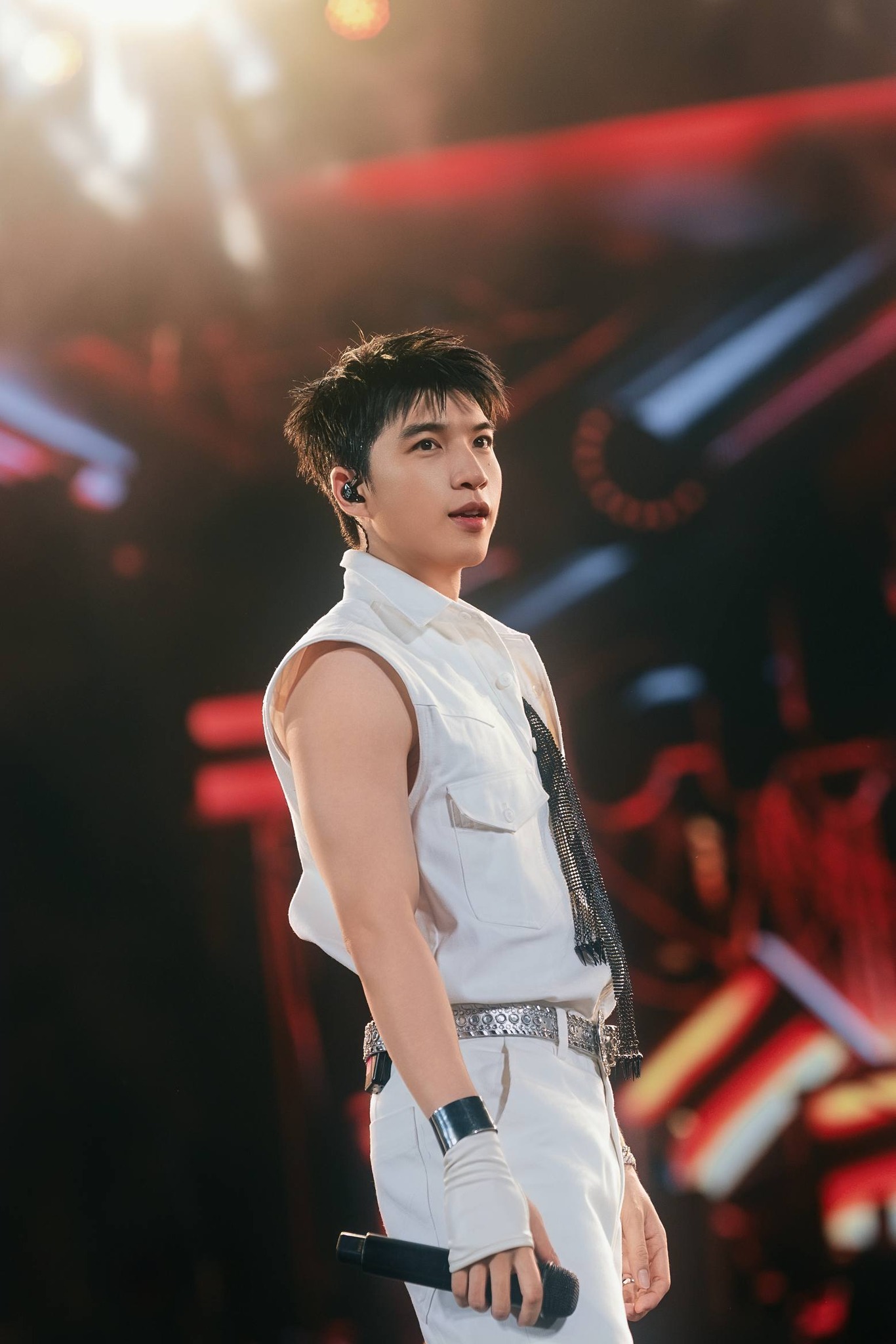 Từng c&oacute; d&agrave;n sao Việt đỉnh cao thế n&agrave;y chung 1 album: Người "c&agrave;n qu&eacute;t" khắp BXH, người "c&oacute; mặt khắp nơi trừ ph&ograve;ng thu"- Ảnh 6.