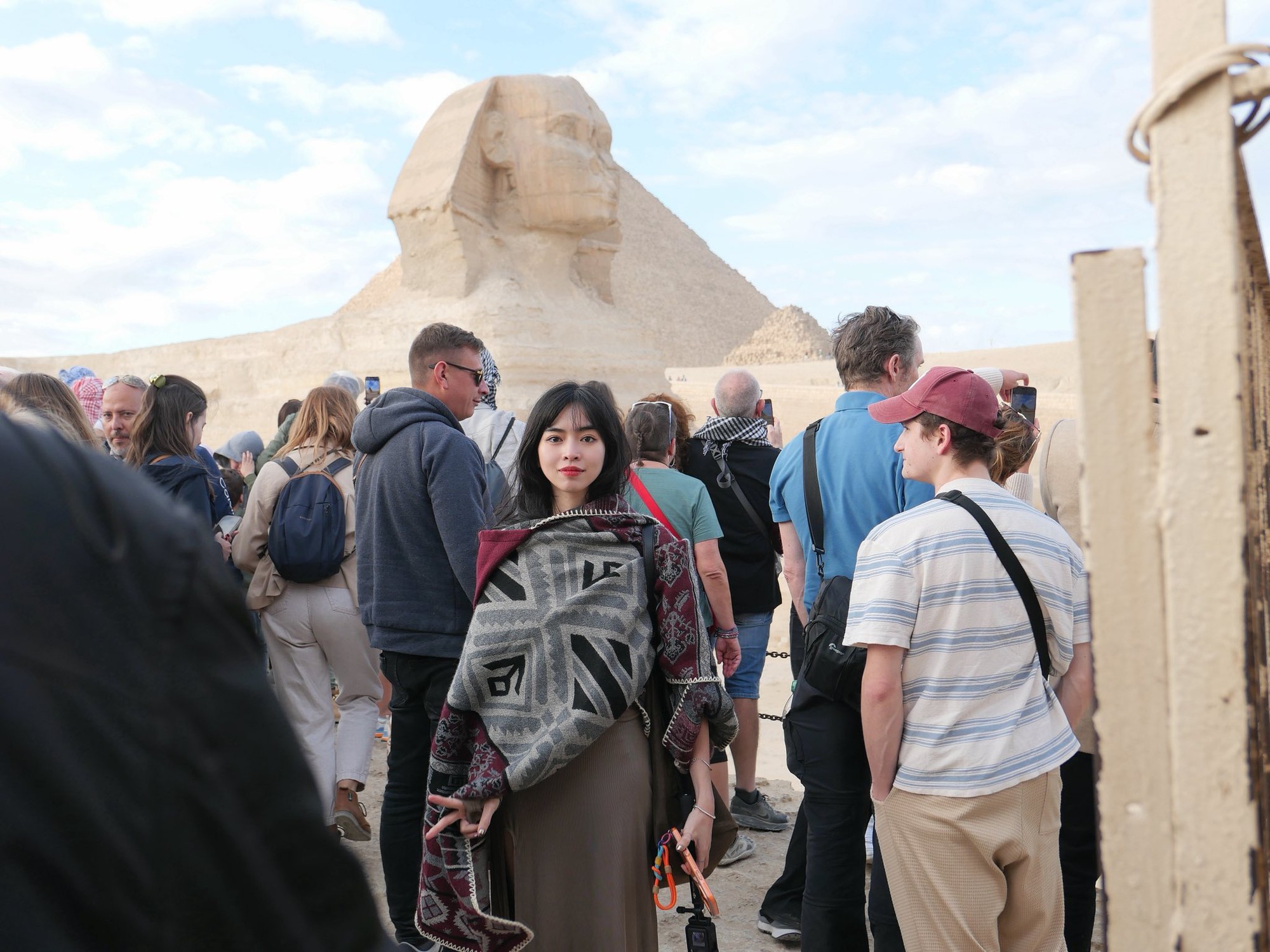 N&agrave;ng thơ Việt tốn 100 triệu đồng sang Ai Cập nhưng lại bị cấm cửa v&agrave;o Kim Tự Th&aacute;p chỉ v&igrave; một lỗi sơ đẳng đến kh&oacute; tin- Ảnh 4.