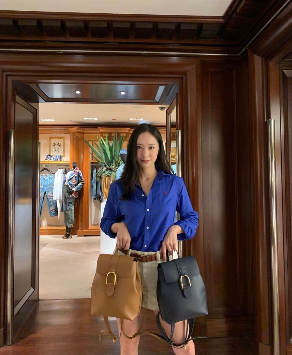 "Chị em V&acirc;n - Kiều" huyền thoại nhất showbiz: S&agrave;nh điệu từ trong trứng, xuất hiện ở đ&acirc;u th&igrave; nơi đ&oacute; l&agrave; Milano- Ảnh 12.