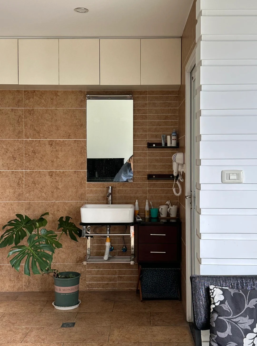 3 ng&ocirc;i nh&agrave; của thế hệ trước: Kh&ocirc;ng mới, kh&ocirc;ng sang nhưng bước v&agrave;o l&agrave; thấy dễ thở lạ thường- Ảnh 7.