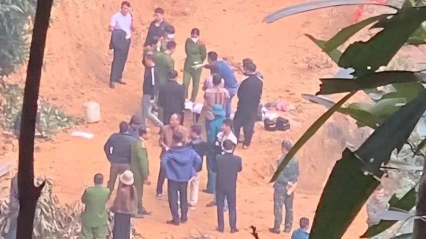 Vụ mẹ tử vong, con g&aacute;i 6 tuổi bị v&ugrave;i lấp dưới đất khi đi mua lợn: Cập nhật t&igrave;nh h&igrave;nh sức khoẻ của ch&aacute;u b&eacute;- Ảnh 2.