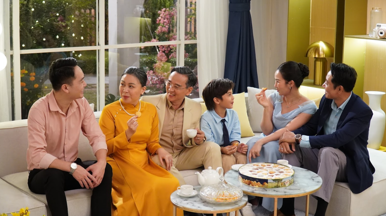 Danisa "chơi lớn" Tết n&agrave;y: Tặng vương miện 1 chỉ v&agrave;ng 24k v&agrave; tri &acirc;n khoảnh khắc bạn c&ugrave;ng người thương l&ecirc;n m&agrave;n h&igrave;nh LED lớn- Ảnh 3.