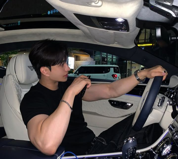 Đ&agrave;n &ocirc;ng "mạnh" trong "chuyện ấy" thường c&oacute; đặc điểm g&igrave;? Chuy&ecirc;n gia TIẾT LỘ 6 kh&aacute;c biệt ngoại h&igrave;nh &iacute;t ai để &yacute;- Ảnh 3.