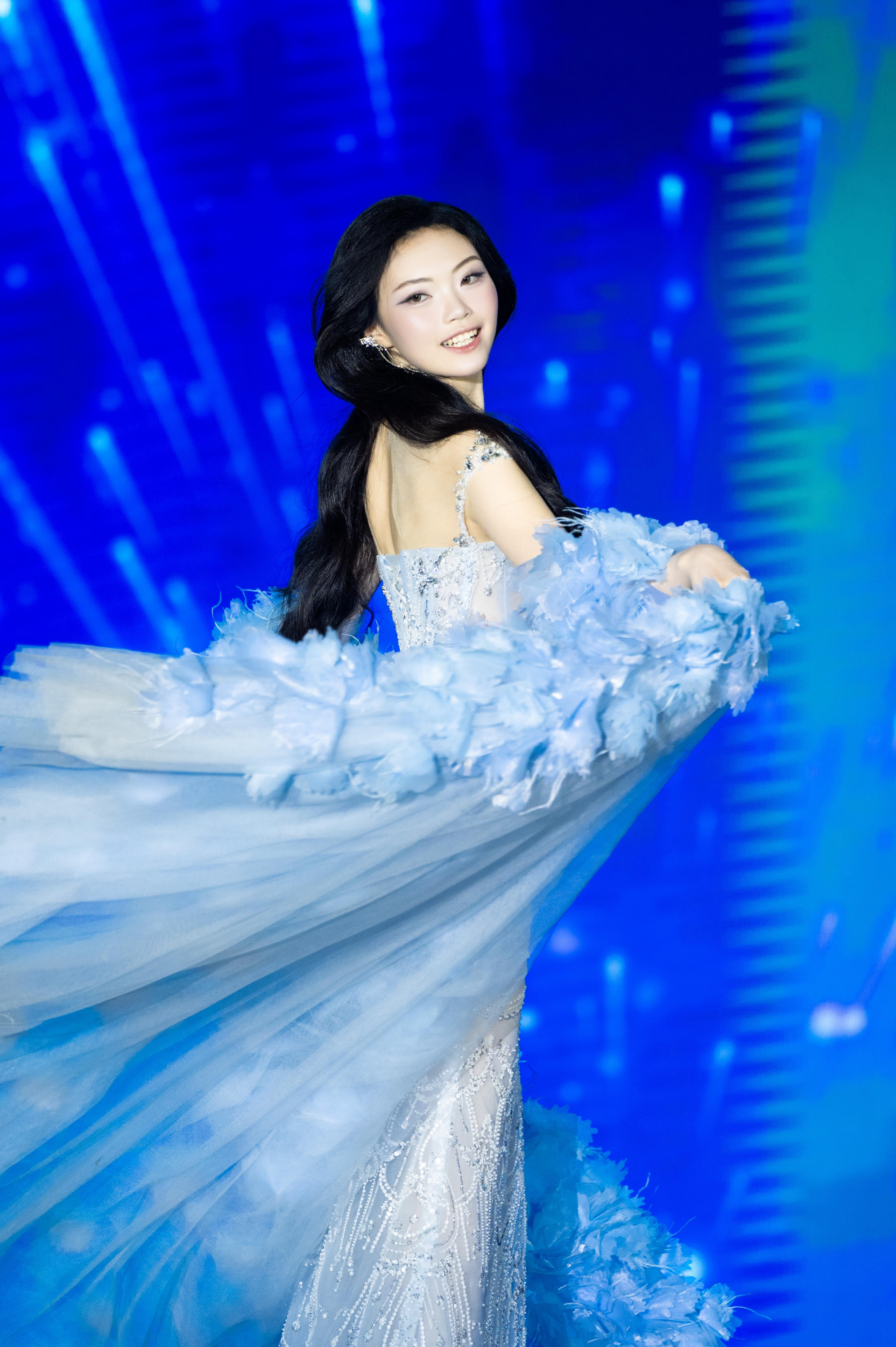 Đ&atilde; t&igrave;m ra nữ sinh xinh nhất Ngoại thương: Hoa hậu tương lai đ&acirc;y rồi!- Ảnh 11.